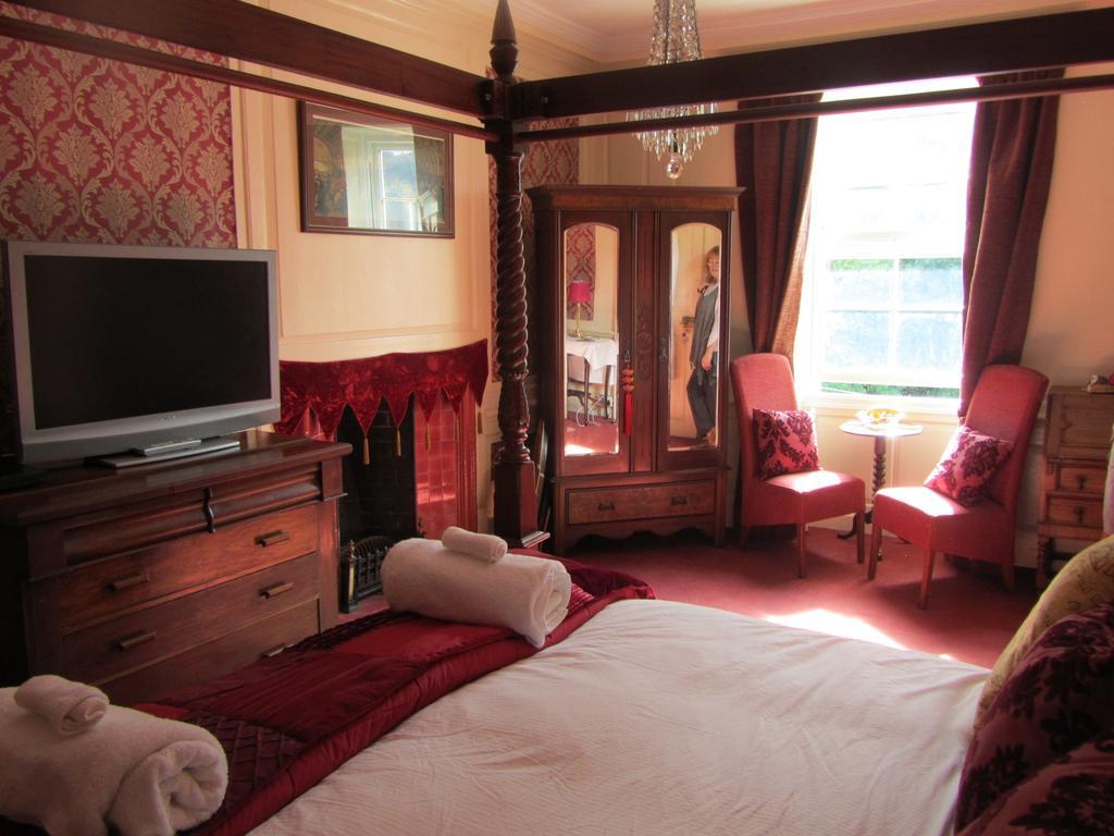 Inglewood House Bed & Breakfast มอนมัท ห้อง รูปภาพ