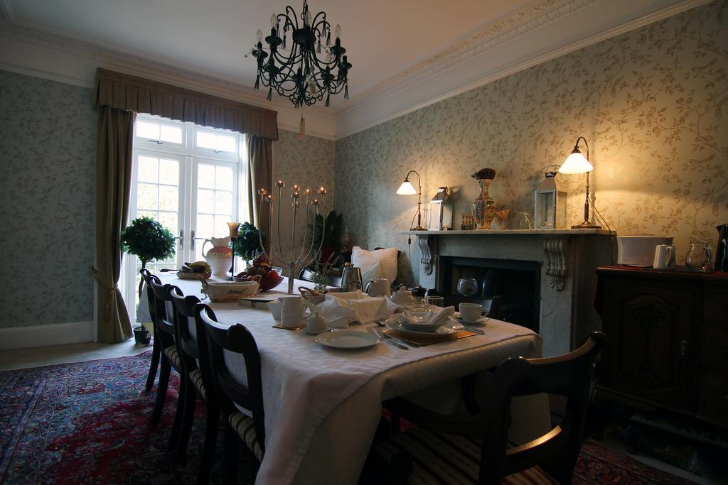 Inglewood House Bed & Breakfast มอนมัท ภายนอก รูปภาพ