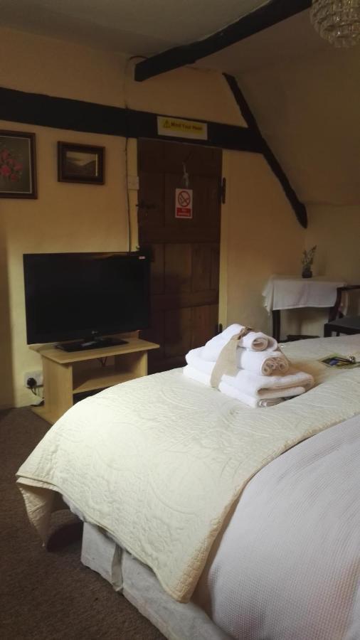 Inglewood House Bed & Breakfast มอนมัท ภายนอก รูปภาพ